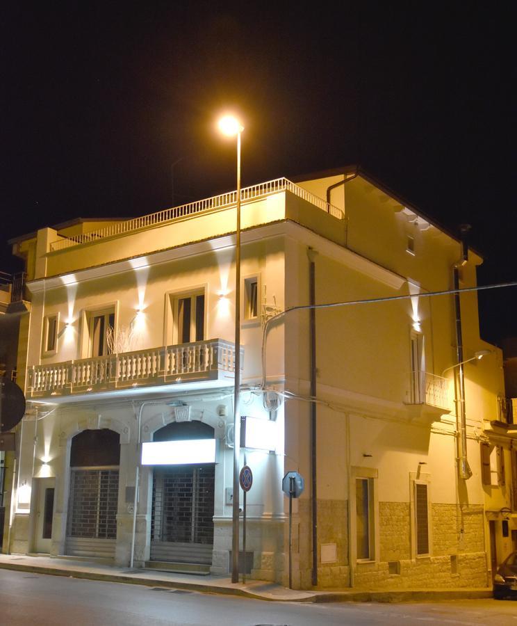 カッサーノ・デッレ・ムルジェ Finestre Sul Borgo Bed & Breakfast エクステリア 写真