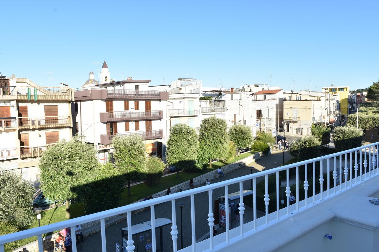カッサーノ・デッレ・ムルジェ Finestre Sul Borgo Bed & Breakfast エクステリア 写真